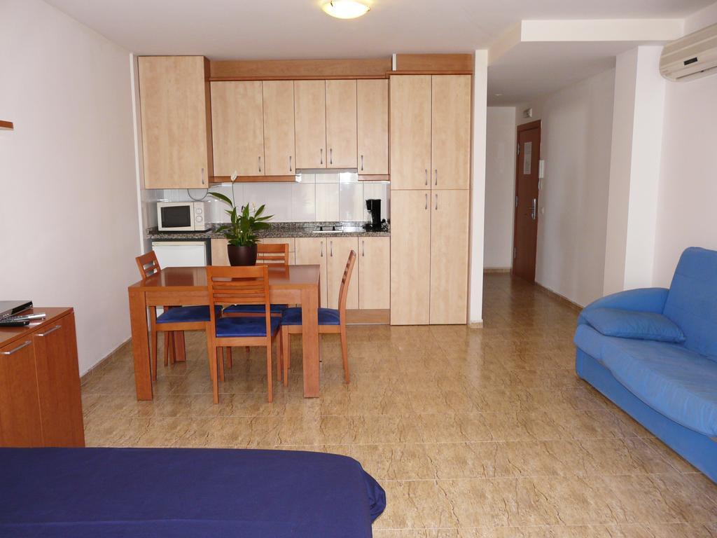 Apart Hotels Mar Blava Cubelles Bilik gambar